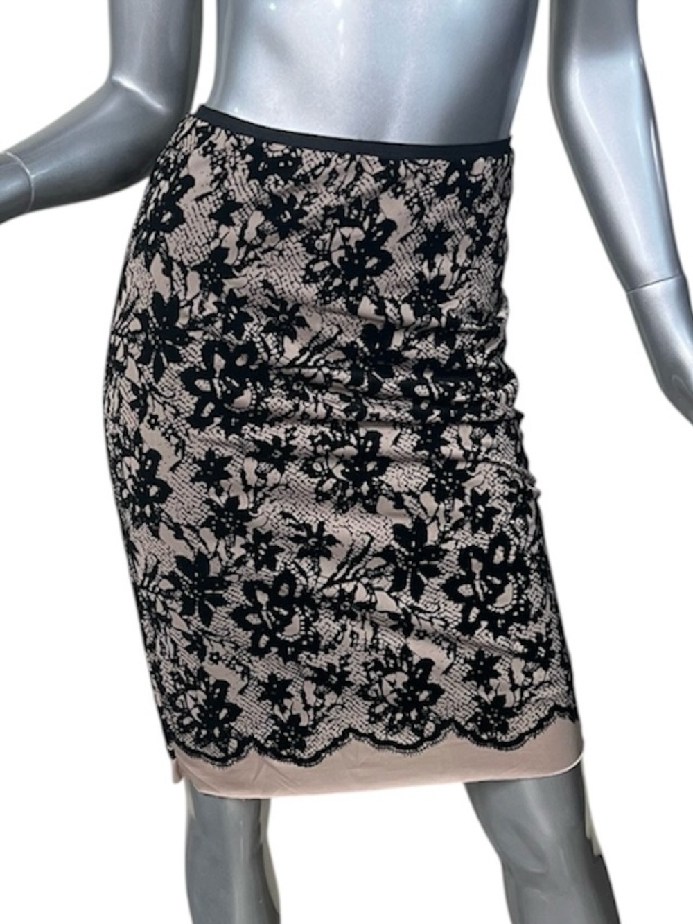 Euromoda Women’s Medium Pencil Skirt Black Velvety Floral Beige Stretch NEW